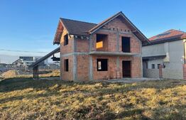 Casa la rosu, 608 mp teren, 180 mp construiti, Ghiroda