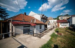 Casa cu 3 apartamante+spatiu comercial, 320mp utili, 691mp teren, Sagului