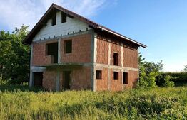 Casa individuala, 140 mp utili, 500 mp teren, Uliuc!