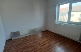 Apartament cu 3 camere, 65 mp, zona Aradului