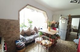 Apartament 3 camere, et.2 din 5, cu lift, centrala termica, Sagului