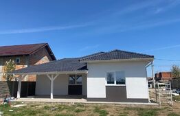 Casa individuala la cheie, 3 camere in Bucovat