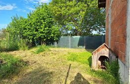 Casa la rosu, 1007 mp teren, 180 mp construiti,  zona Ghiroda