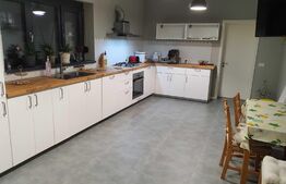 Casa individuala, 5 camere, 3 bai, 220 mp, zona Lipovei