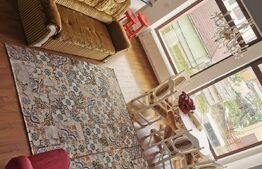 Apartament de 4 camere, cu etaj, zona Mircea cel Batran