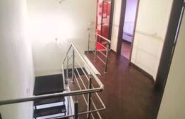 Apartament de 4 camere, cu etaj, zona Mircea cel Batran