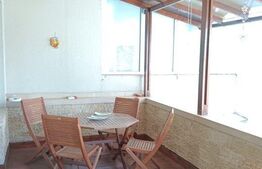 Apartament de 3 camere, 2 locuri de parcare, terasa, zona Centrala