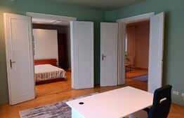 Apartament de 3 camere, 2 locuri de parcare, terasa, zona Centrala