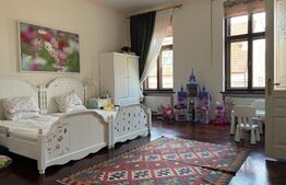 Apartament 4 camere,circular, cochet, 147mp utili, zona Unirii