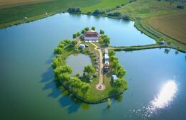  Baza de agrement, restaurant si camping