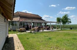  Baza de agrement, restaurant si camping