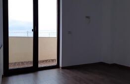 Ansamblu cu 4 apartamente+SAD, sub pret, Giroc