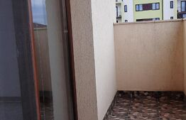 Ansamblu cu 4 apartamente+SAD, sub pret, Giroc