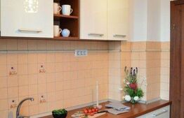 Apartament de 2 camere, decomandat, 54 mp, zona Centrala