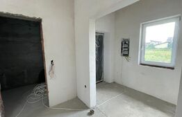 Casa de 571mp D+P , Mosnita Noua