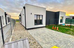 Casa tip duplex, 3 camere, 82 mp utili, zona Mosnita Noua