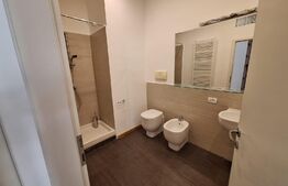 Apartament circular cu 5 camere, etaj intermediar, Ultracentral
