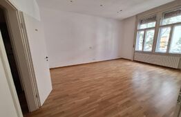 Apartament circular cu 5 camere, etaj intermediar, Ultracentral