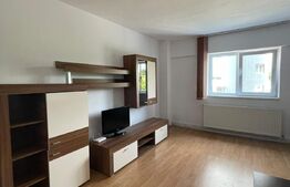 Apartament cu 3 camere, 80 mp, zona Piata 700