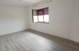 Casa cuplata, 152 mp utili, 358 mp teren, intrare Sacalaz