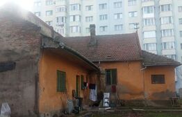 Casa 2 camere, 594 mp, zona Calea Sagului