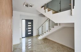 Casa cu 4 camere, 138 mp utili, teren cu 500 mp, Blascovici