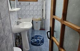 Apartament de 2 camere, 53Mp, decomandat, zona Complex