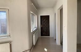 Casa de 4 camere, 140 mp  pe strada Izlaz 