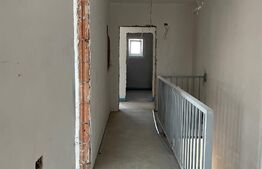 1/2 Duplex de 135 mp utili, teren 324 mp, cartier Mosnita Noua