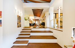 Vila de lux cu 7 camere, teren 2931 mp