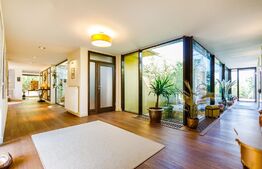 Vila de lux cu 7 camere, teren 2931 mp