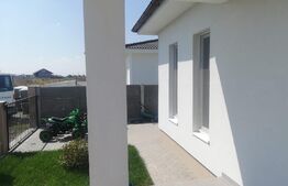 Duplex pe parter, 86mp, 550mp teren 