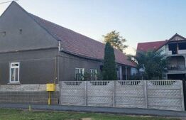 Casa constructie noua, 10 camere, 300mp, teren 4697 mp, Exterior Nord