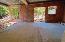 Casa 7 camere, 265 mp, teren, 344 mp, zona Lipovei