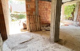 Casa 7 camere, 265 mp, teren, 344 mp, zona Lipovei