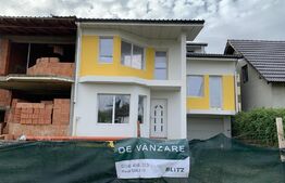 Casa tip duplex, 7 camere, 380mp  in Sag