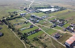 Teren intravilan, 2600 mp, front de 33 ml, Giroc