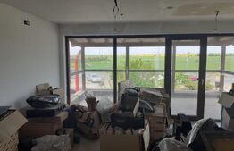 Hala de 245 mp, teren de 2198 mp, pe artera principala, Dumbravita