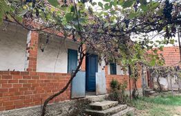 2 case de 3 camere in aceeasi curte la  Ictar-Budinti