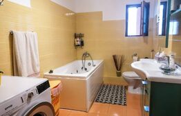 Casă spațioasă, 5 camere, 200mp, oportunitate versatilă, Giroc