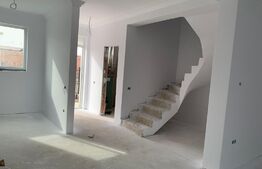 Casa tip duplex P+E pe calea  Urseni