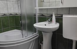 Garsoniera, 17 mp, centrala proprie, zona Lipovei