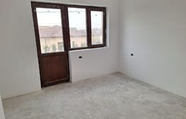 Vila de 4 camere, 108 mp, terasa mare, teren, Săcălaz