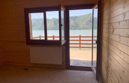 Oportunitate! Casa de vacanta, 5 camere, 160mp, la malul Dunarii