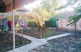 Casa individuala, 3 camere, St = 400 mp, Dambovita