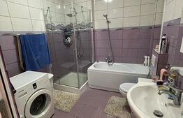 Apartament mobilat, loc parcare, de 3 camere, 91 mp Sinaia