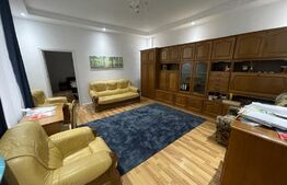 Apartament mobilat, loc parcare, de 3 camere, 91 mp Sinaia