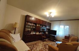 Apartament de 3 camere, 58 mp, centrala proprie si balcon, zona Girocului