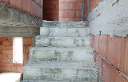 Duplex 3 camere, 85 mp utili, 275 mp teren, Bucovat