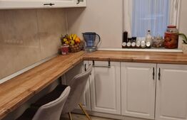 Apartament cu 3 camere, 51mp, etaj intermediar, lift, zona Sagului